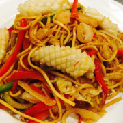 1. Threads Noodles with Seafood Stir- Fried <br> 海鲜炒面